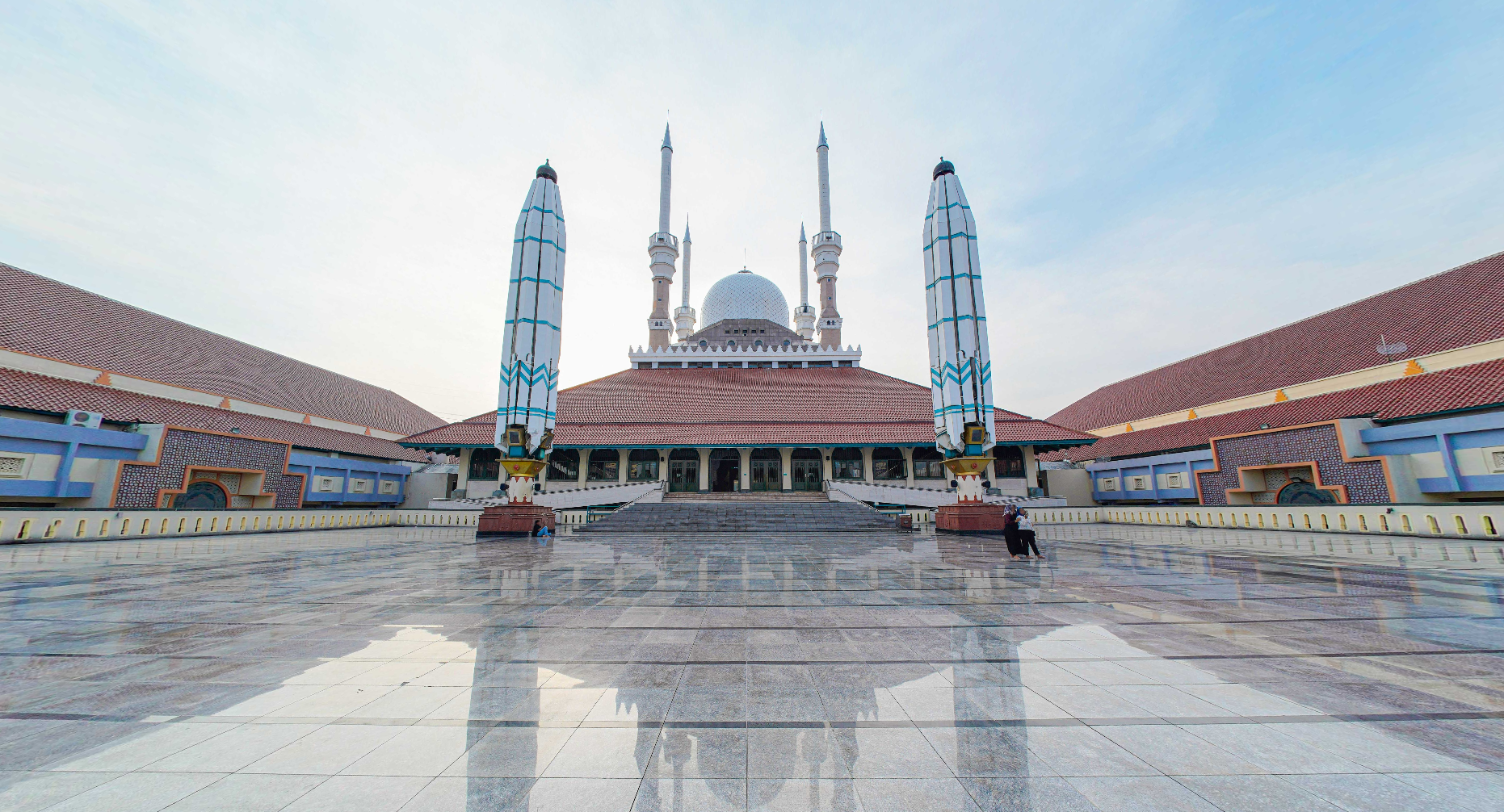 Kemegahan Masjid Agung Jawa Tengah (MAJT): Simbol Harmoni Arsitektur dan Wisata Religi di Semarang